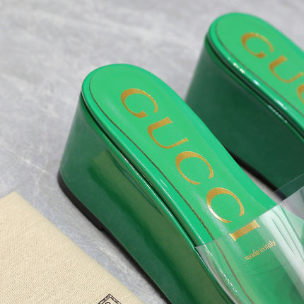HIGH WEDGE PLATFORM WITH DOUBLE G IN GREEN GLOSSY CALFSKIN