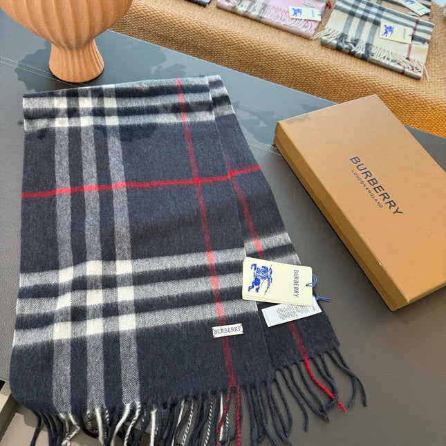 BURBERRY 26S SCARF 180 IN CASHMERE 516001