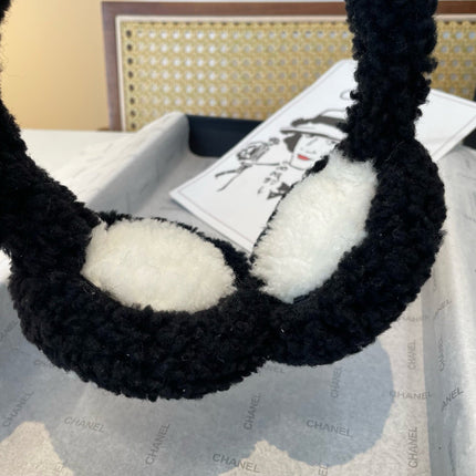 CHANEL 25S SKI EARMUFFS 877948