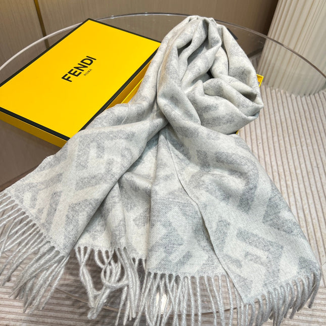 FF 170 CM SCARF IN DOVE GREY WOOL AND CASHMERE