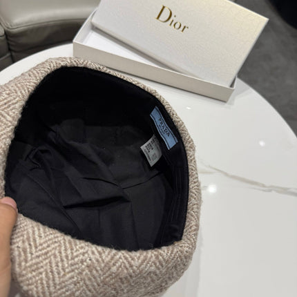 PRADA  26S TWEED BERET 566130
