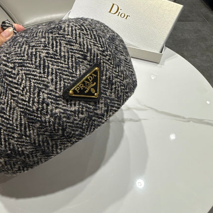 PRADA  26S TWEED BERET 566131