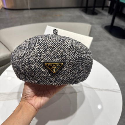 PRADA  26S TWEED BERET 566131