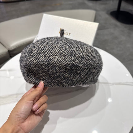 PRADA  26S TWEED BERET 566131