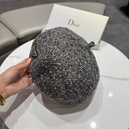 PRADA  26S TWEED BERET 566131
