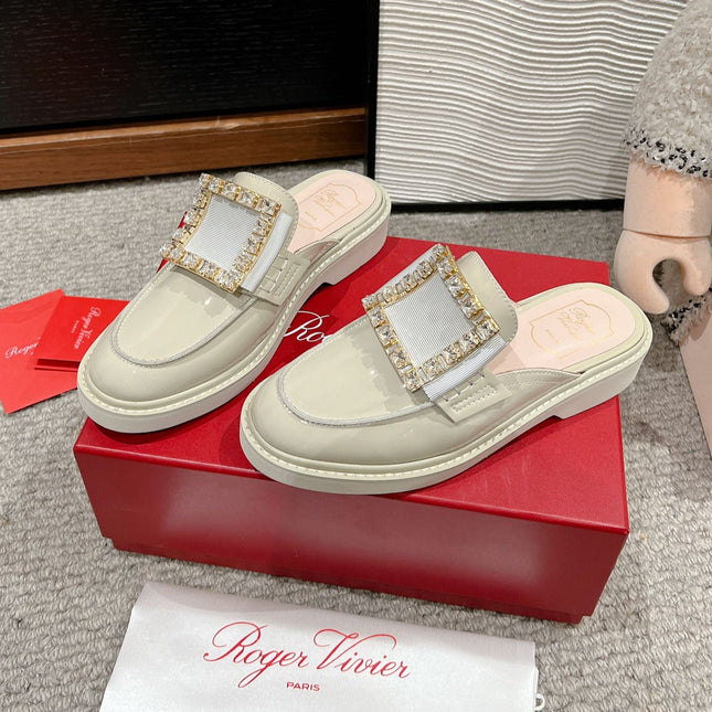 VIV' RANGERS MULES IN CREAM PATENT CALFSKIN CRYSTAL BUCKLE