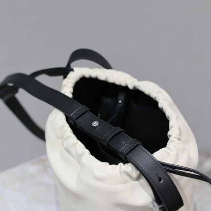 RIVE GAUCHE BUCKET BAG 23 IN WHITE CALFSKIN