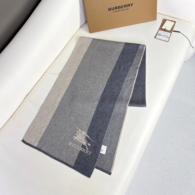 BURBERRY 26S SCARF 180 IN CASHMERE 515881