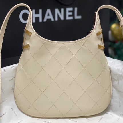 CHANEL 26S HOBO BAG 23 IN LIGHT BEIGE QUILTED CALFSKIN