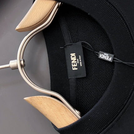 FENDI 26S LONG-SLEEVE SWEATSHIRT 595