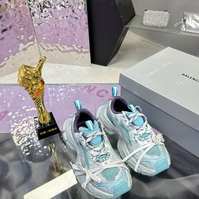 3XL SNEAKER IN LIGHT BLUE, WHITE AND PURPLE MESH AND POLYURETHANE