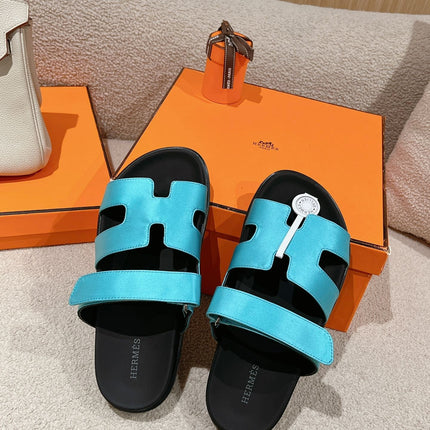 CHYPRE SANDAL BLACK MIX SKY CALFSKIN