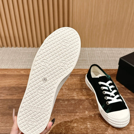 CONVERSE SNEAKER IN DARK GREEN VELVET