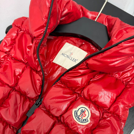 MONCLER 26S PUFFER GILET 764