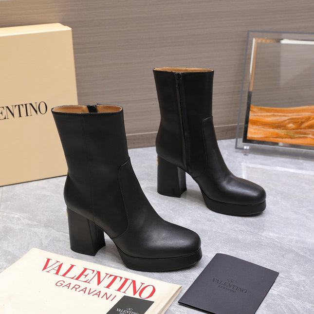 VALENTINO 25S ANKLE BOOTS WITH ZIPPER 90 MM IN BLACK CALFSKIN
