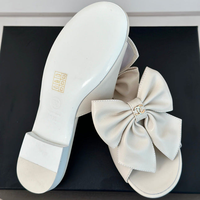 Double CC big bow flat sandals Sheepskin White Cream
