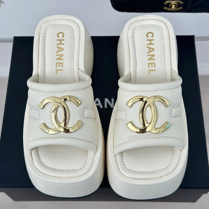 Large Double C Platform Slippers White