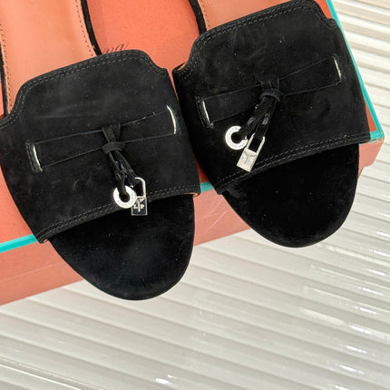 FLAT SANDALS IN BLACK SUEDE AND LAMBSKIN