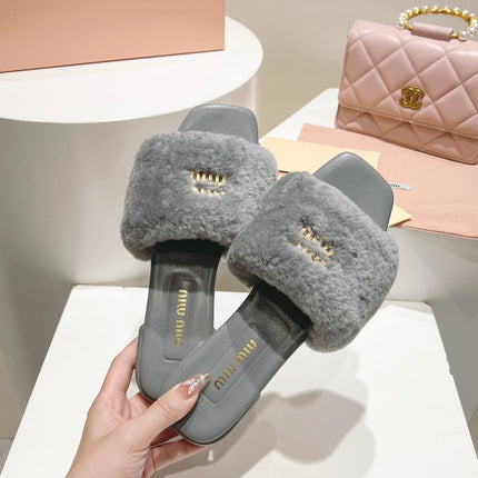 MIUMIU 26S SQUARE-TOE SANDALS IN GREY SHEARLING AND LEATHER