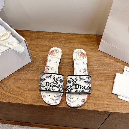 DIOR 26S BLOCK HEEL SLIDE SANDALS IN MULTICOLOR EMBROIDERED CANVAS 003