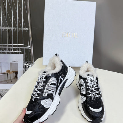 DIOR CHRONO SNEAKER 25S IN BLACK LAMBSKIN AND MESH FABRIC