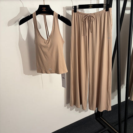 ALO 26S TANK TOP AND WIDE-LEG PANTS SET 452