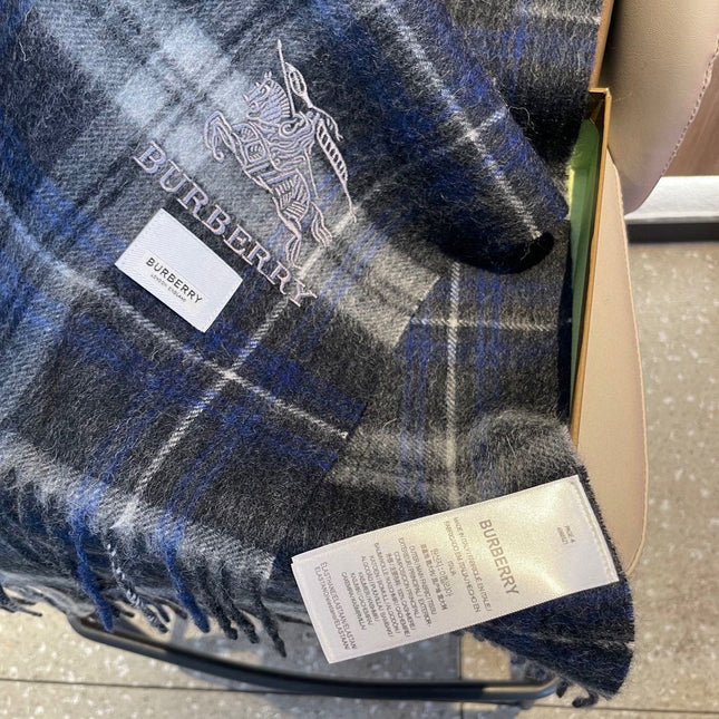 BURBERRY 26S SCARF 180 IN CASHMERE 511084