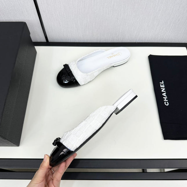 BOW MULE IN WHITE FABRIC AND BLACK CALFSKIN