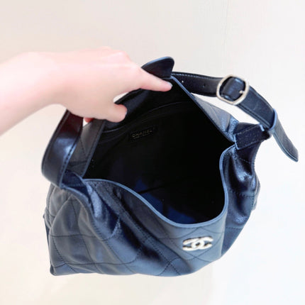 CHANEL 26S SHOULDER BAG 17 IN BLACK LAMBSKIN DIAMOND QUILTING