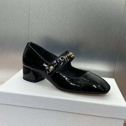 MEDIUM 35 MM HEEL PUMP IN BLACK PATENT CALFSKIN