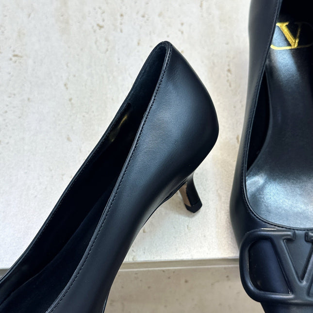 VALENTINO 26S HIGH HEELS 40 MM IN BLACK CALFSKIN