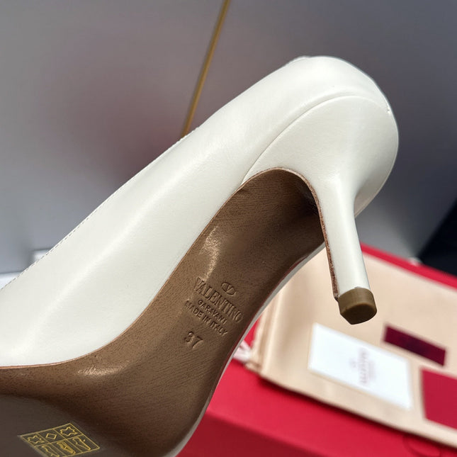 VALENTINO 26S HIGH HEELS 80 MM IN CREAM WHITE CALFSKIN