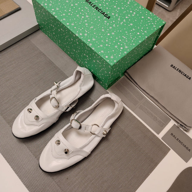 STUDDED MARY JANE FLATS IN WHITE SHINY LAMBSKIN