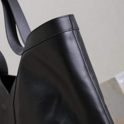 TOTE BAG 50 IN BLACK CALFSKIN
