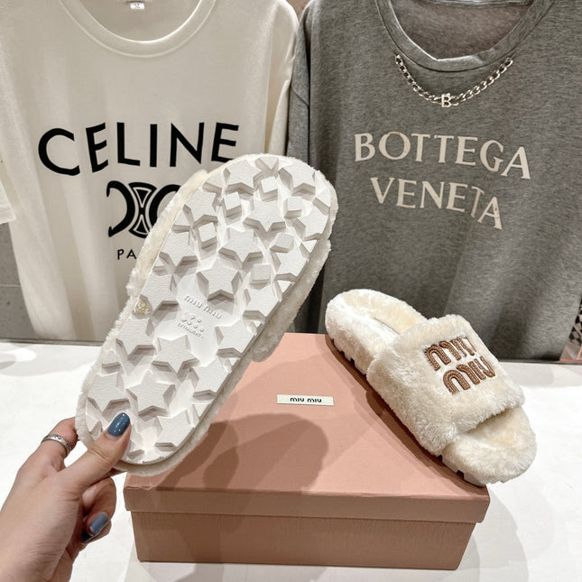MIUMIU 26S FLAT SLIDES IN CREAM BEIGE SHEARLING