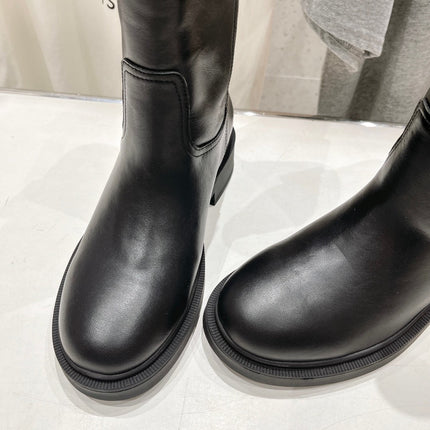 FENDI 25S ANKLE BOOTS IN BLACK COWHIDE