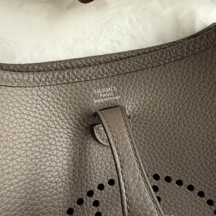 HM 25S EVELYNE 17 CM IN GRAY COWHIDE WITH SILVER HARDWARE