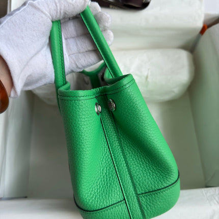 HM 25S GARDEN PARTY 23 CM IN GREEN TOGO