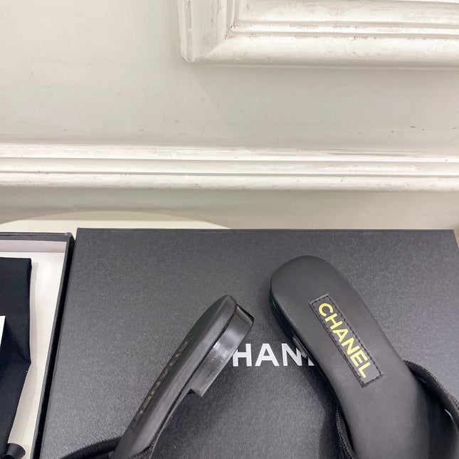 CHANEL 26S THONG SANDALS IN BLACK WITH CRYSTAL EMBELLISHED STRAPS
